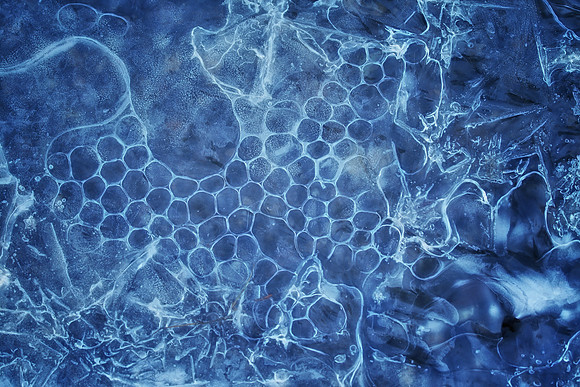 Frozen Bubbles